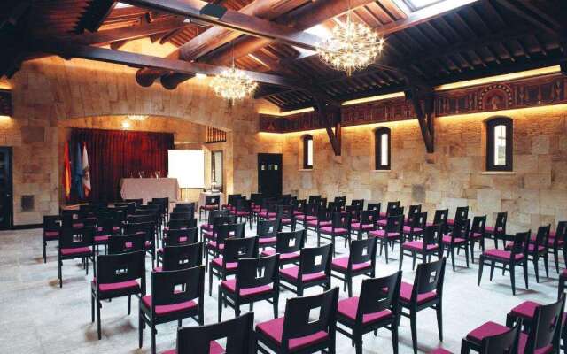 Oca Palacio de la Llorea Hotel & Spa