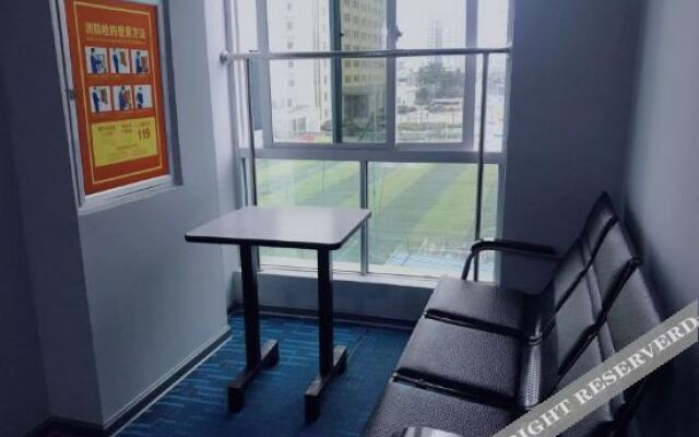 Super 8 Hotel