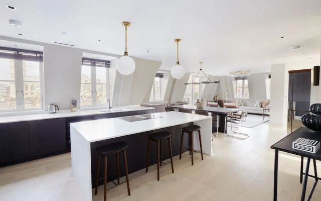 Beautiful Westminster Suites by Sonder