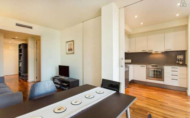 Luxurious 3 Bedroom Flat And Terrace In Sants