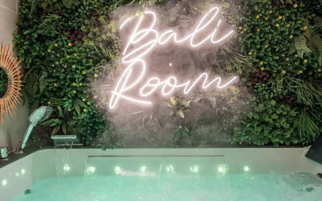 BALI ROOM / Magnifique studio évasion JACCUZI