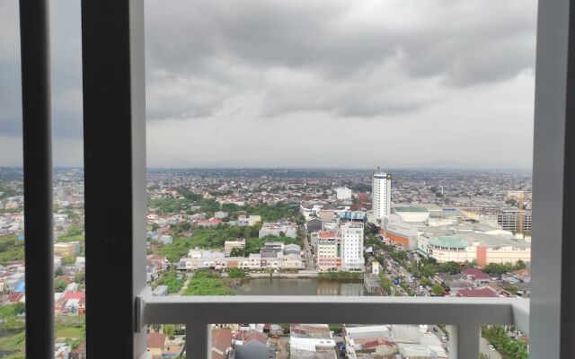 Compact Studio At Vida View Makassar Apartment