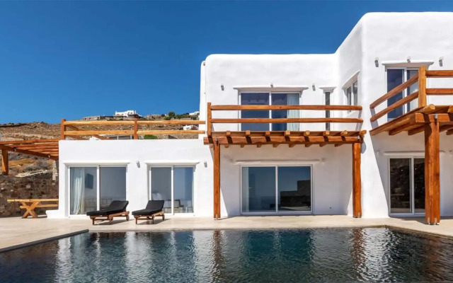 Ria Mar Villas & Suites by Live&Travel