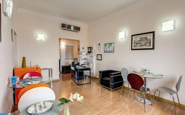 Bon Ton by DOT Suites