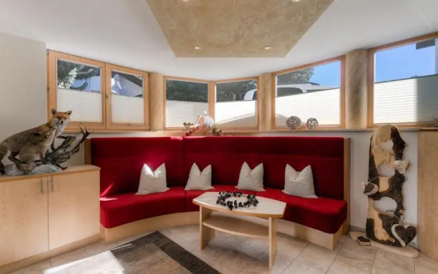 Apart Garni Haxn Tenne