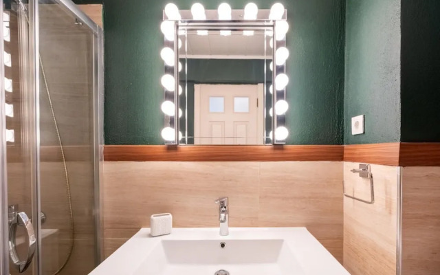 Flat w Sea View Balcony 3 min to Cesme Marina