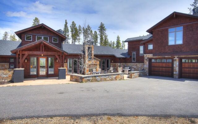 Highlands Hideaway - Private Home by RedAwning