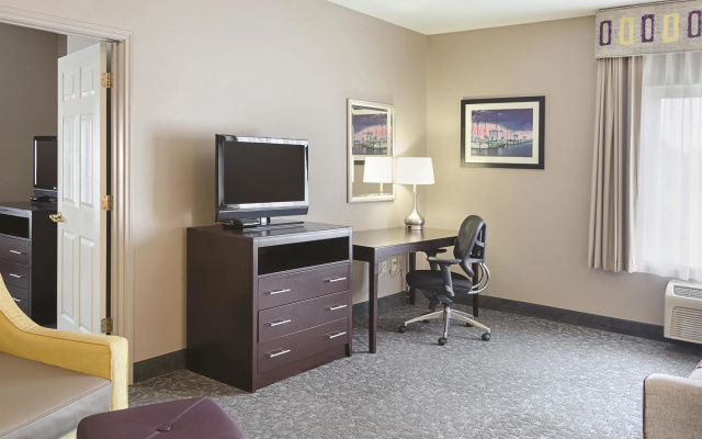 La Quinta Inn And Suites Biloxi