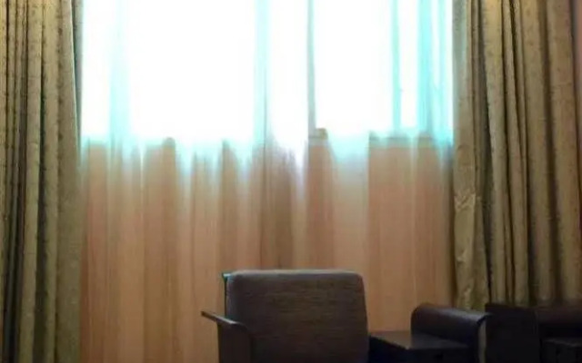 Shenzhen Yuehai Business Hotel