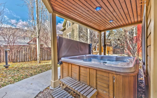 Abode on Nakoma Home