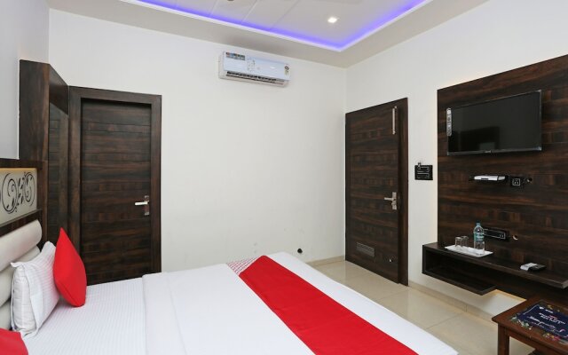 Capital O 10842 Hotel Anjali Mahal