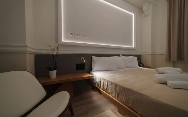 Agora Athens Suites