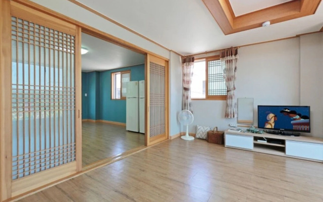 Gyeongju Mong Bed and Breakfast