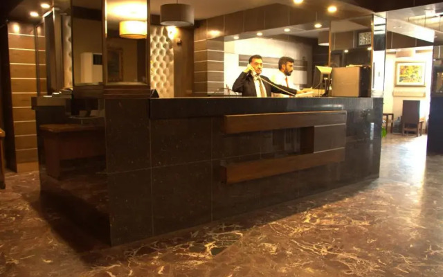 Hotel Sarawan Karachi