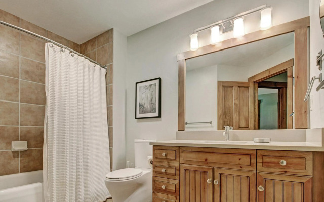 Mountain Thunder Lodge