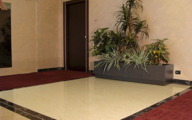 Groane Hotel Residence