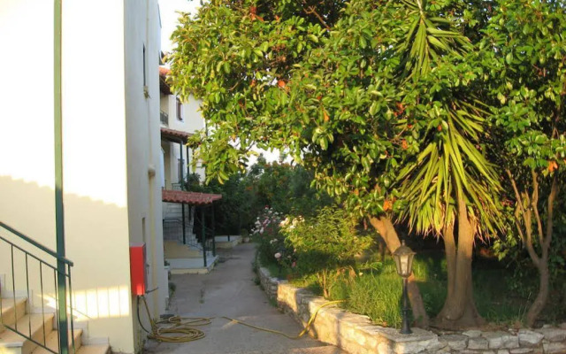 Niki Apartments