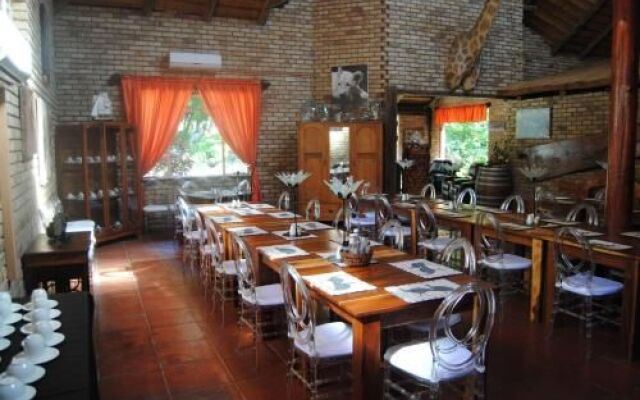 Matumi Game Lodge