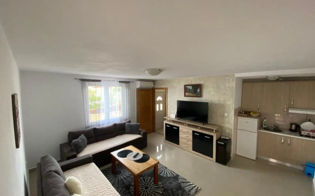 Holiday Home Cerim