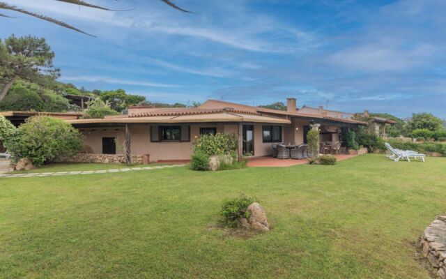 House Mimosa Palau
