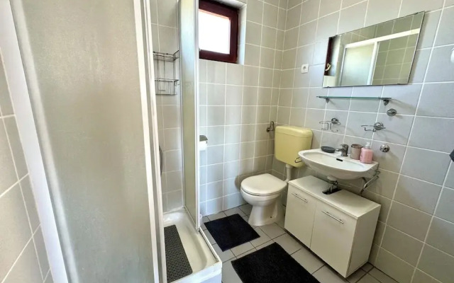 Apartment Lora 2