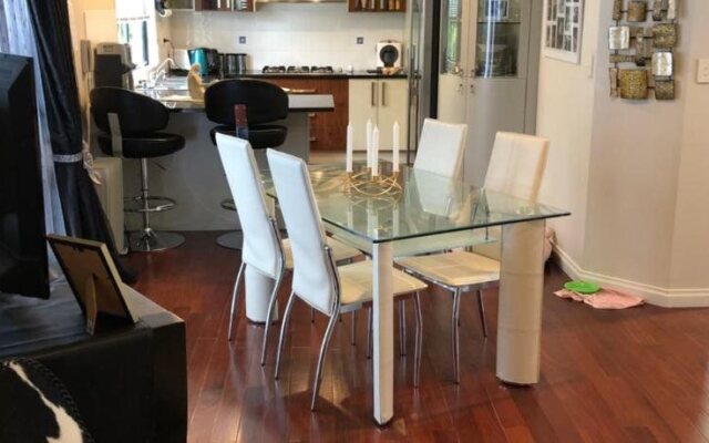 Howick Luxury Large Home