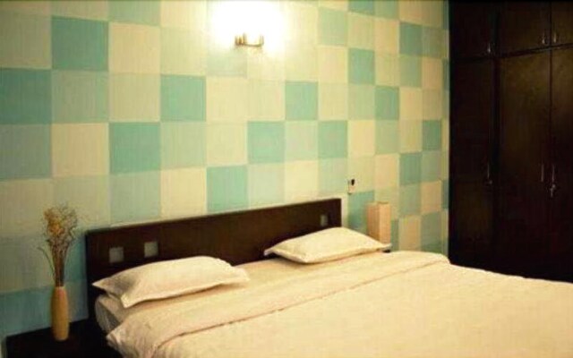 Chalet Diamond Service Apartment