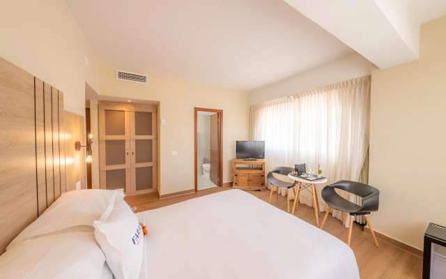 Отель Hotel Soloy & Casino Panamá by Faranda Express