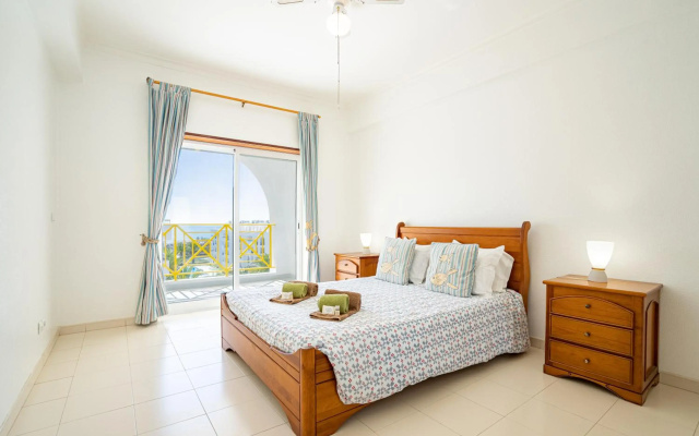 Apartamento Sra. da Rocha by Portugalferias