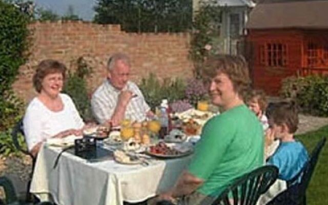 Apple View & Bramley Lodge