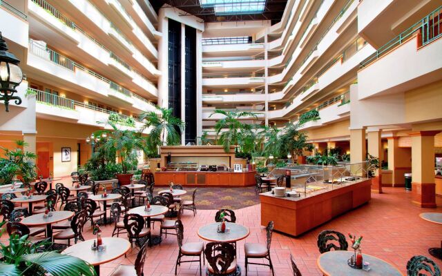Embassy Suites by Hilton Greensboro Airport