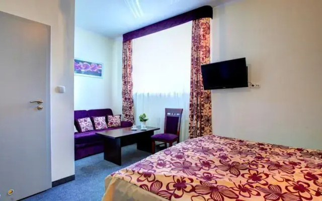 Hostel Evotel