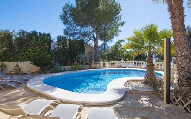 Villa - 3 Bedrooms with Pool - 106410