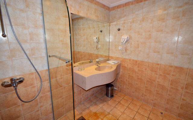 Dar Al Shohadaa Hotel