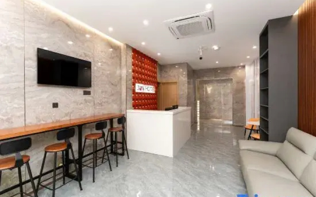 Junyi Hotel (Shanghai Songjiang Sports Center Subway Station)