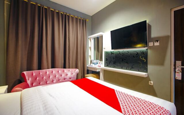 OYO 1057 Premier Guest House