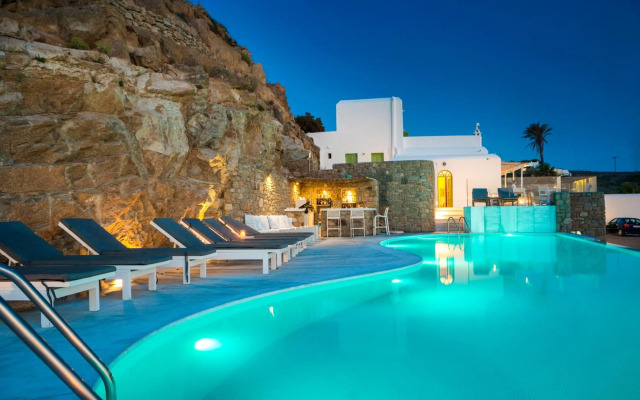 Mykonos Beach Hotel
