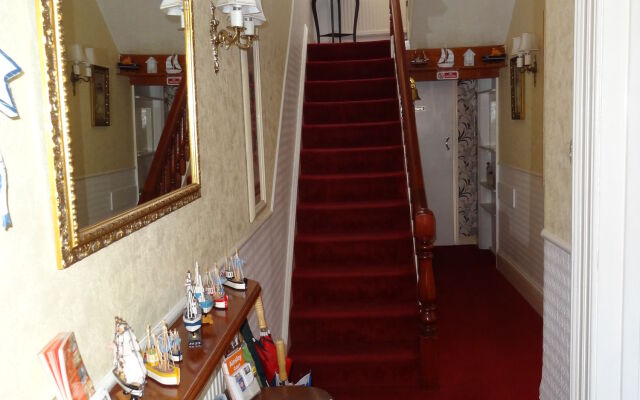 Ainsley Court Guest House