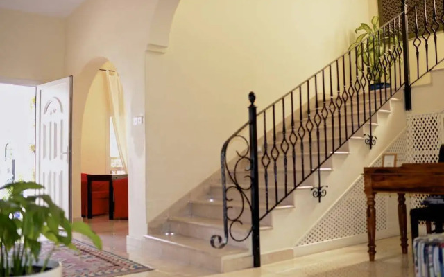 La Dolce Villa Hotel