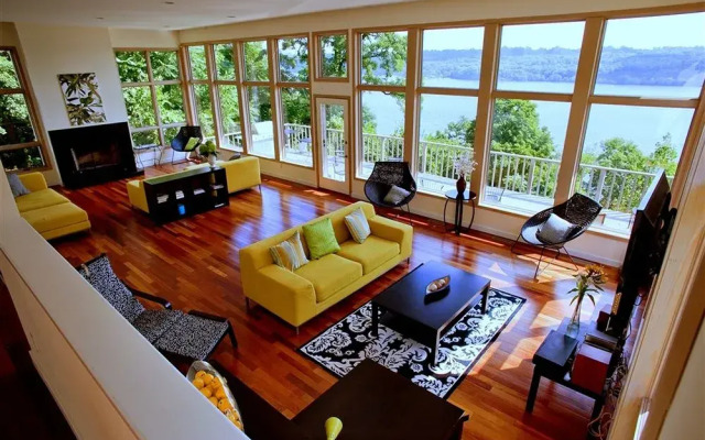 Buttermilk Falls Inn