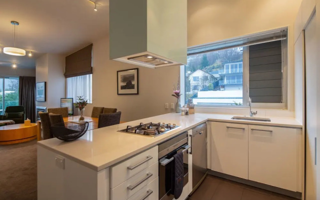 Element Escapes Luxury Apartments