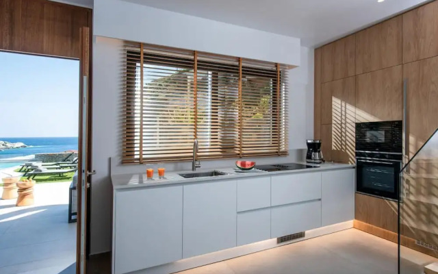 Made By The Sea Villas 17 Bdrm