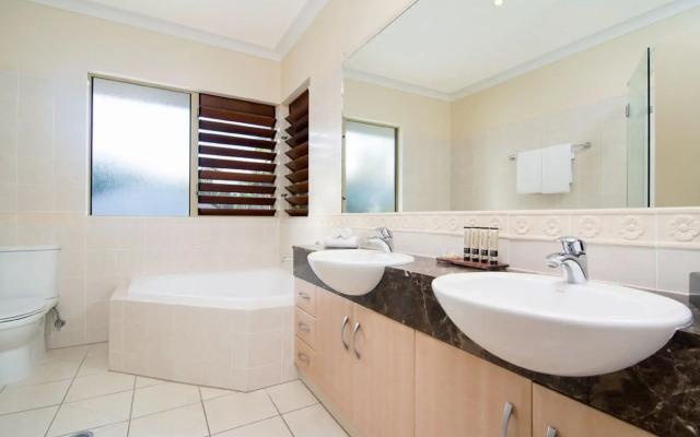 Paradise Links Resort Port Douglas