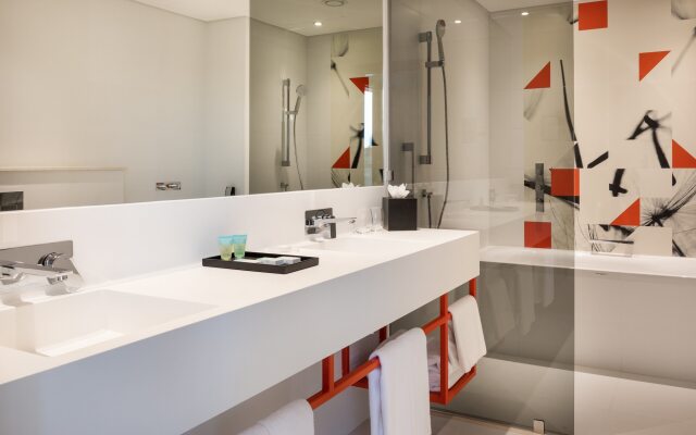Studio M Arabian Plaza Hotel & Hotel Apartments