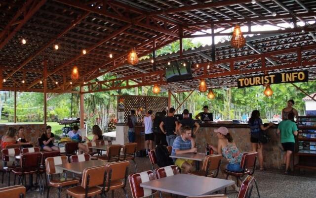 Arenal Backpackers Resort