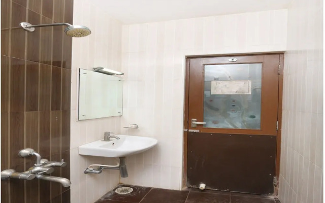 SilverKey Executive Stays 20003 Balaji Hospital Chrompet