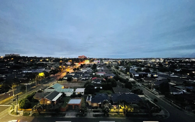 Mega Style Apartments M-City