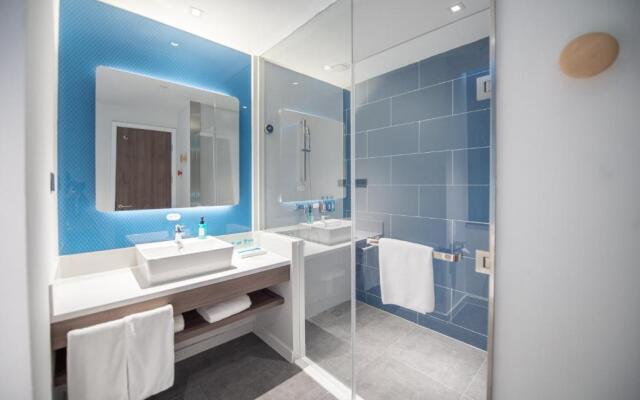 Holiday Inn Express NanTong City Center