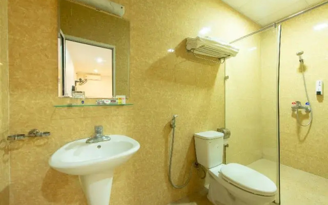 OYO 417 Sun Hotel