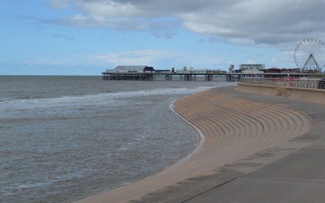 Empire Blackpool Apartments - Grasmere Road